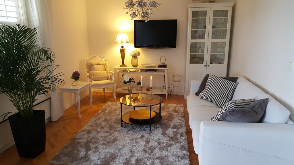 Apartments Vinko สปลิท ภายนอก รูปภาพ
