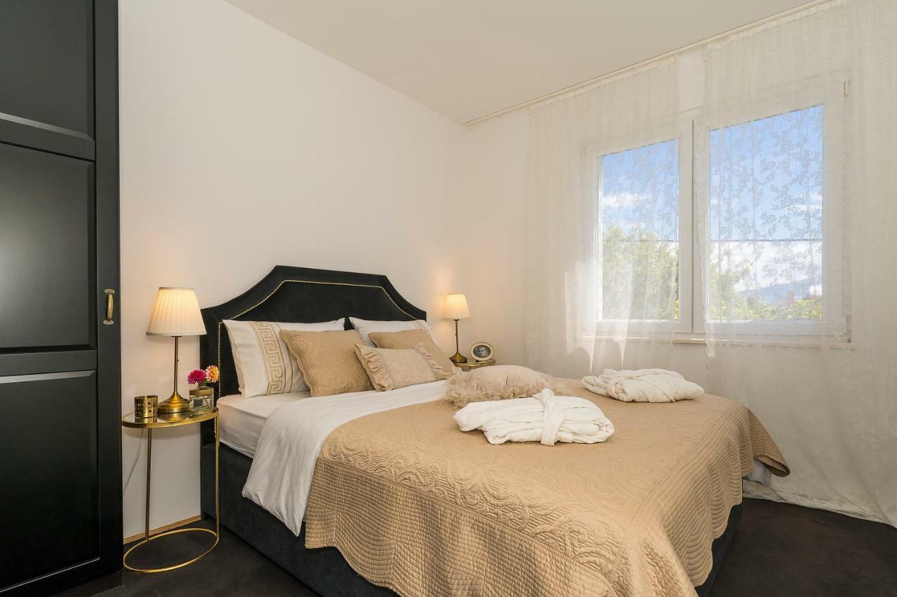 Apartments Vinko สปลิท ภายนอก รูปภาพ